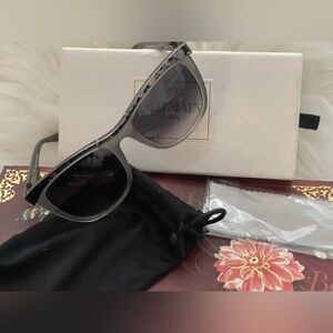 BALMAIN Sunglasses with Box, Dusty, Cleaning Cloth & Case GORGEOUS!